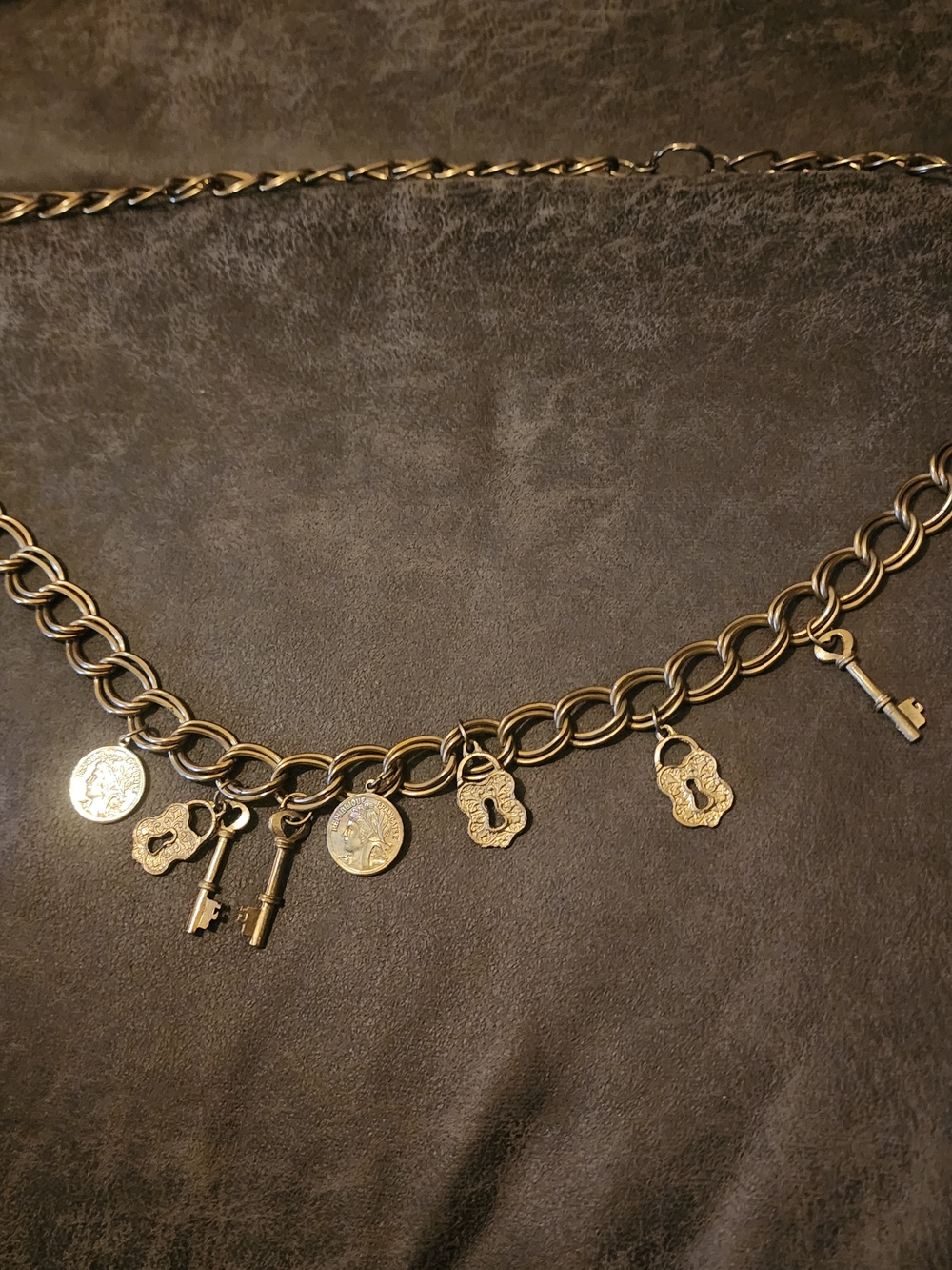 Vintage Gold-Tone Key & Coin Charm  Belt  - Women Accessories